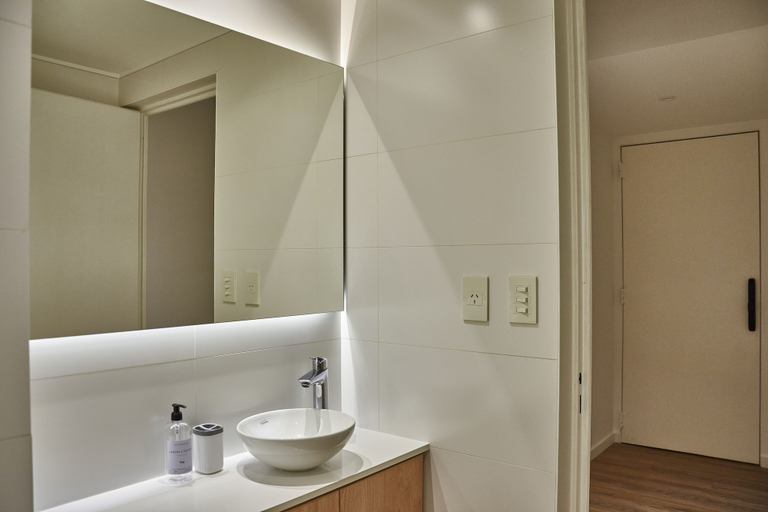 Bathroom 4, Babel Arcos, Distrito Federal