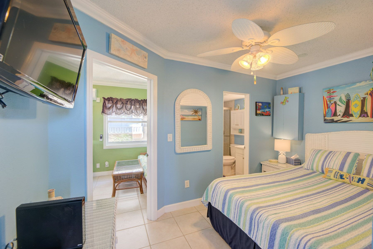 Bedroom, Pompano Beachfront Vacation Rentals, Broward