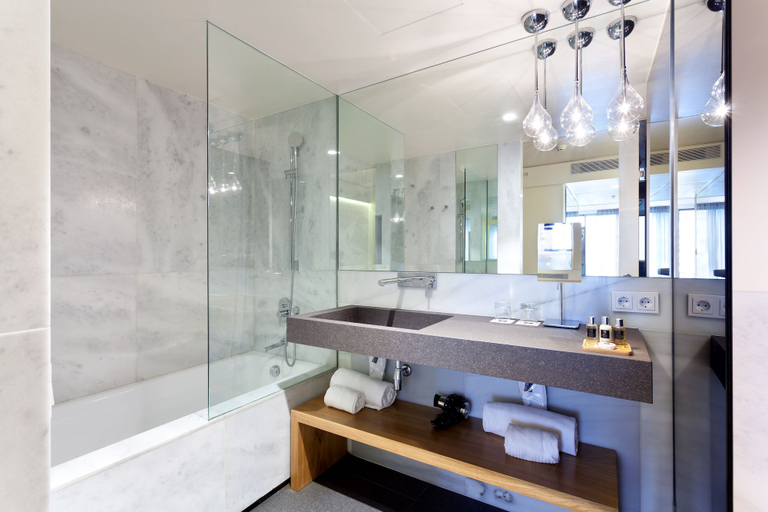 Bathroom 5, Hotel Royal Passeig de Gracia, Barcelona