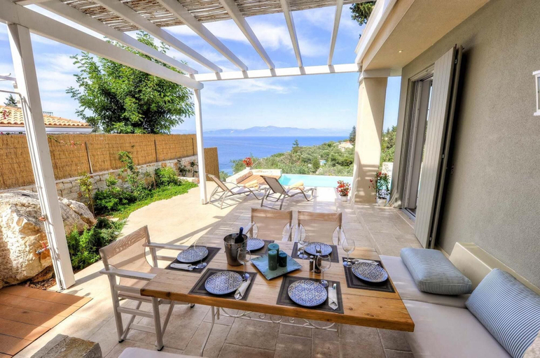 Room 5, Apeiron I Villa - Instaworthy Views Ace Location, Ionian Islands