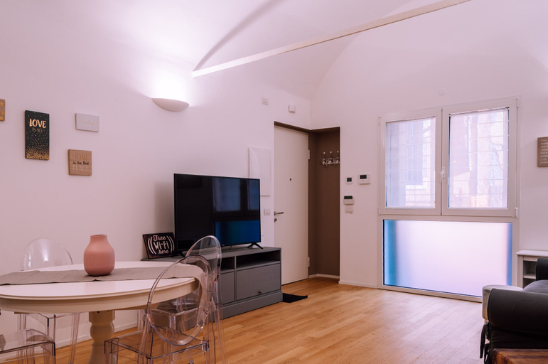 Others 5, Elegante Appartamento Alle Due Torri By Wonderful Italy, Bologna