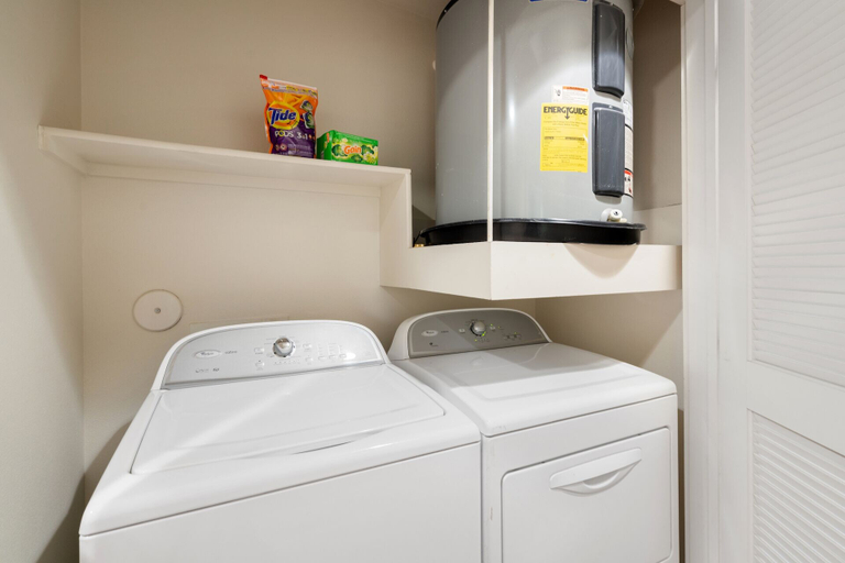 Room 2, Plano Amazing 2BD 2BA Apartment, Collin