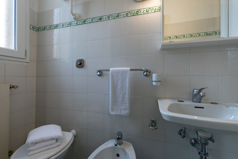 Bathroom 5, Antica Dimora Sant'Anna, Florence