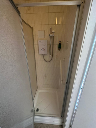 Bathroom 3, Mackay's Spa Lodge Hotel, Highland