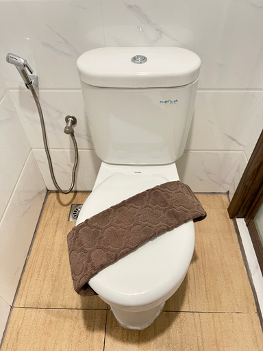 Bathroom, Cozy Apartement Next to Ikea, Tangerang