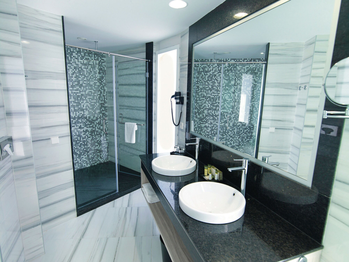 Bathroom 5, Hotel Riu Palace Meloneras, Las Palmas