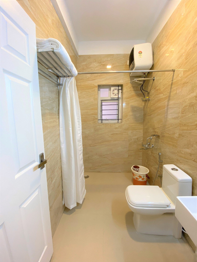 Bathroom 4, AVALON STAYS  OOTY, The Nilgiris