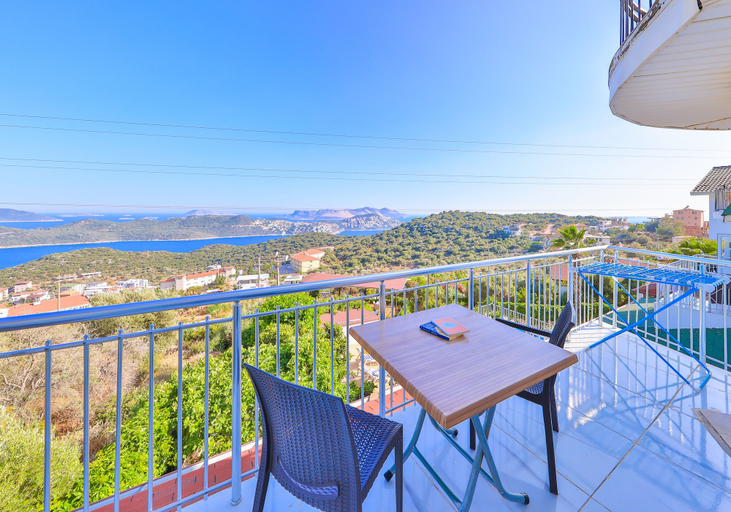 Others 5, 3 House Apart, Kaş