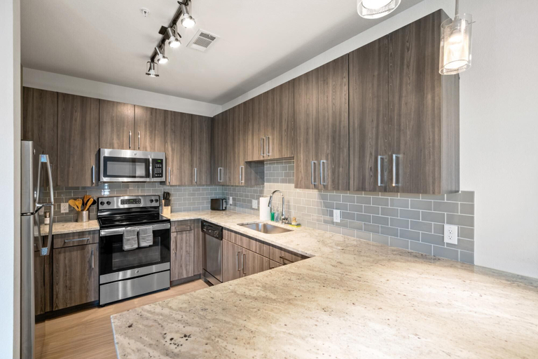 Room 2, Arlington Artistic 2BD 2BA Apartment, Arlington