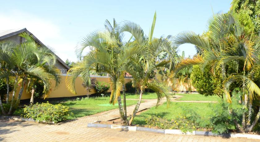 Exterior & Views 4, Kidepo Guest House, Entebbe
