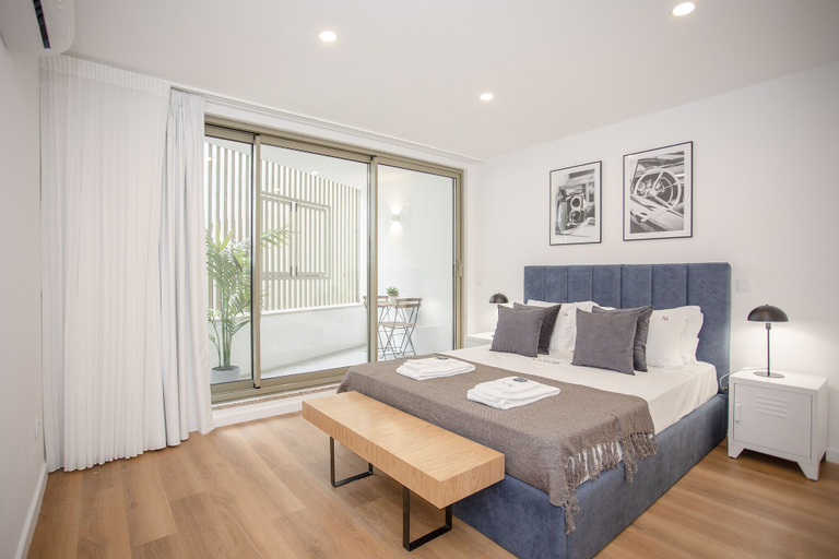 Bedroom 2, NAX Apartment A by Liiiving, Porto
