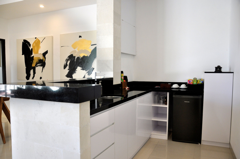 Dining Room 17