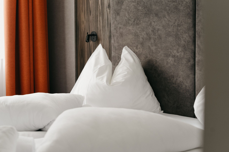 Bedroom 2, Nepomuk, Bolzano