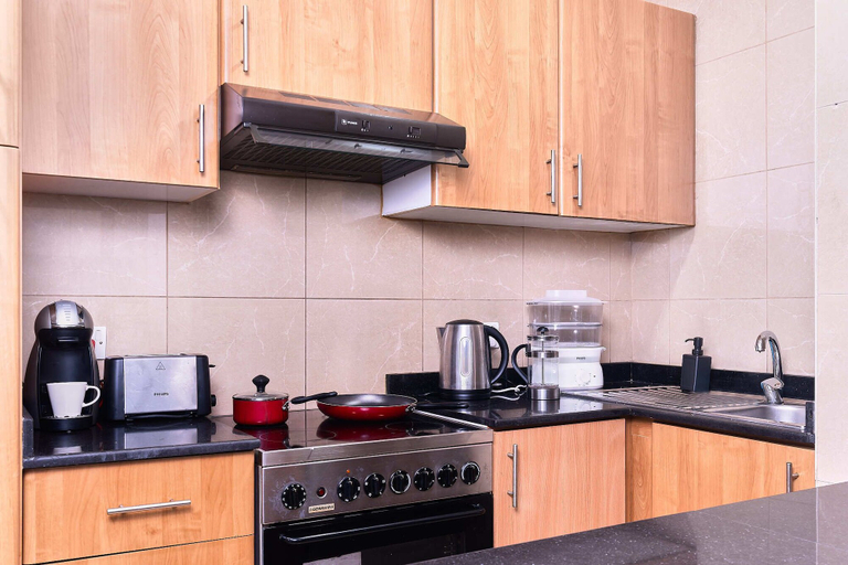 Private kitchen, Cozy 1BR apartment Marina Crown, Dubai