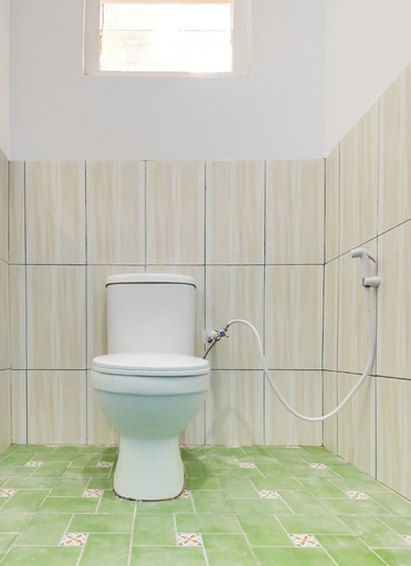 Bathroom, Hotel O Simega Residence, Cirebon