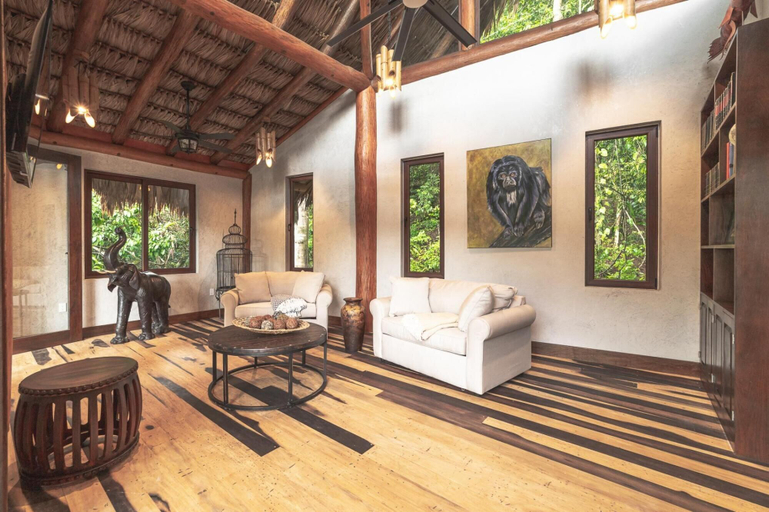 Room 3, Valley Stream Private Eden