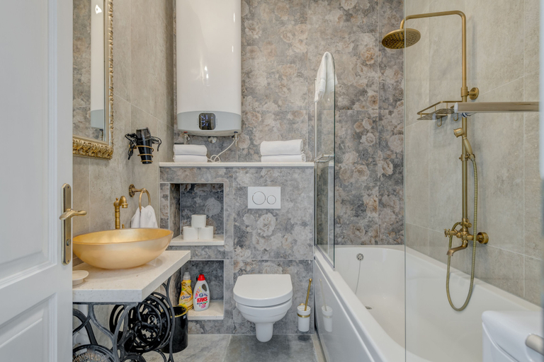 Bathroom 4, Grand Promenade Suite - Tale Of The Sea, Split
