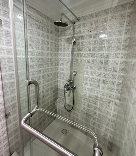 Bathroom 5, Msquare Hotel, Kosofe