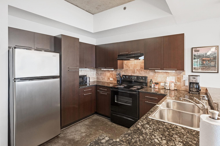 Room 4, Austin Remarkable 1BD 1BA 2nd Street District Apartment, Travis