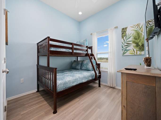 Bedroom 3, Stingray Cove, Aransas