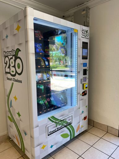 Food & Drinks 5, Motel 6 Lantana, FL, Palm Beach