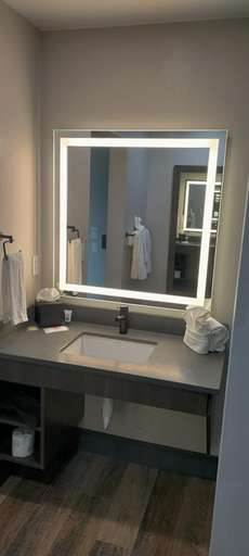 Bathroom 5, The Bunk House at Cross Keys, Jefferson