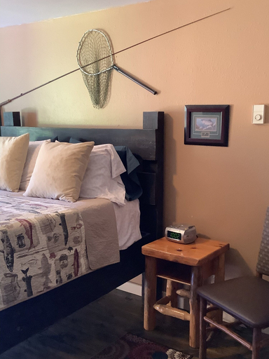 Bedroom 3, South Jetty Inn, Clatsop