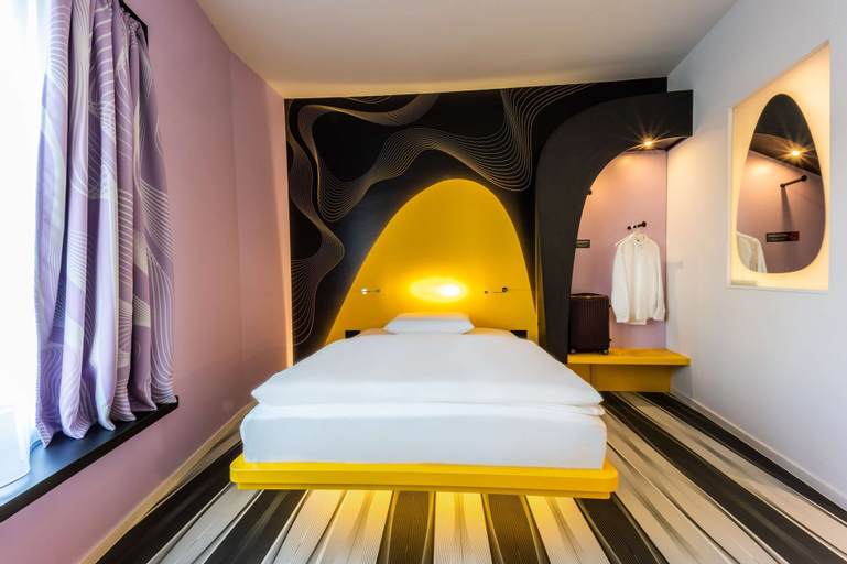 Bedroom 9