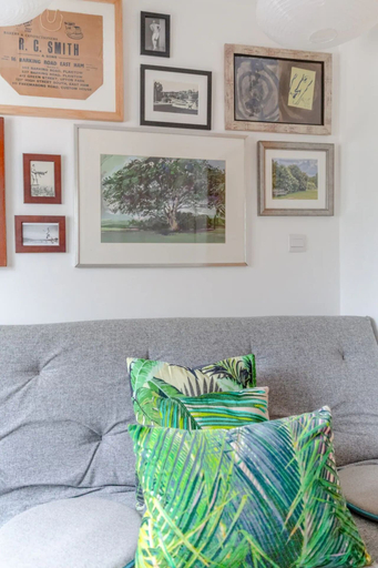 Others 4, Vibrant 2BD Flat - Near London Bridge, London
