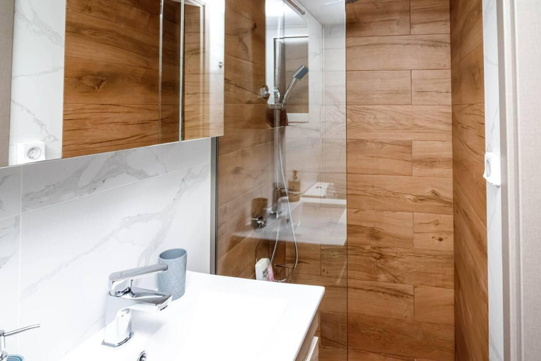 Bathroom 4, lk Apartments b - Athens City, Attica