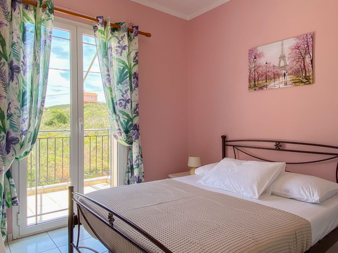 Bedroom 4, Fotis Apartment, Ionian Islands