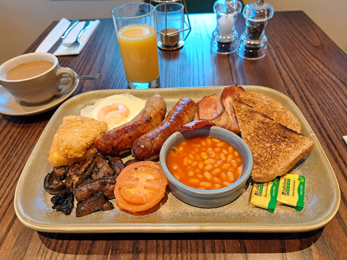 Food & Drinks 5, The Woodfalls Inn, Wiltshire