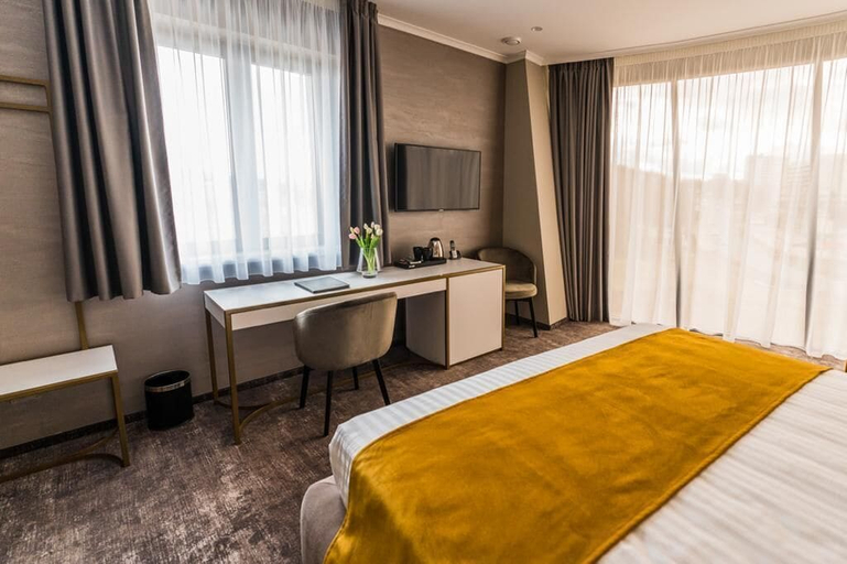 Bedroom 3, Hotel Aventus, Sanmartin