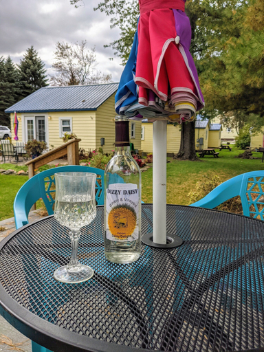 Sport & Beauty, Little Yellow Cottages, Huron
