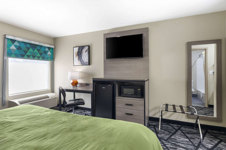 Bedroom 3, Quality Inn Jackson Northwest, Madison
