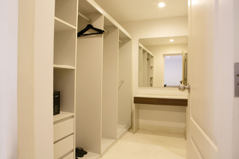 Bathroom 6