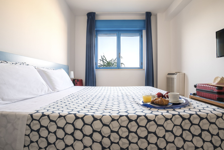 Bedroom 3, Residence Hotel Miljunka, Messina