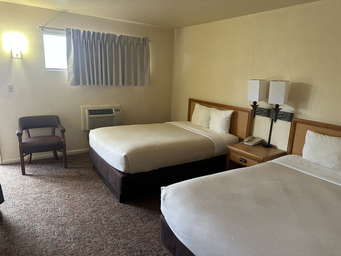 Bedroom 4, Big Bend Traveler's Inn, Barton