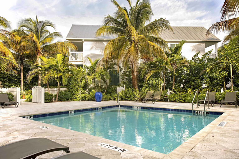 Tranquility Bay Beachfront Hotel and Resort, Monroe