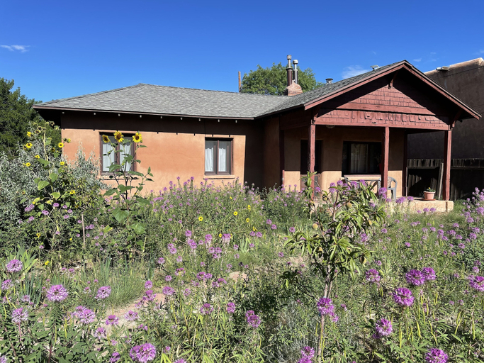 Exterior & Views 2, Rail Road House, Santa Fe