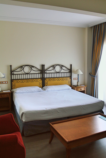 Bedroom 3, Hotel Alicante Golf, Alicante
