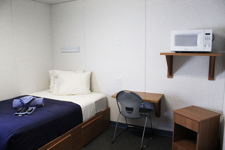 Bedroom 2, Target Hospitality - Mentone Skillman Station Lodge, Loving