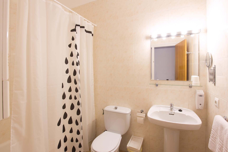 Bathroom 4, Nuvolet Apartments, Baleares