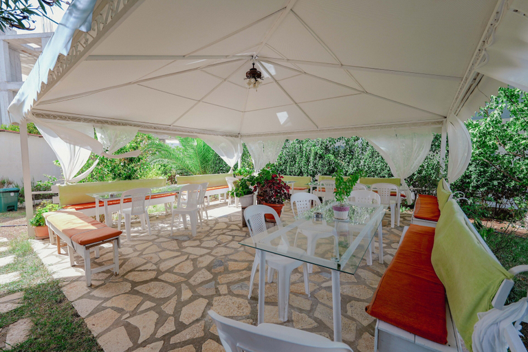 Food & Drinks 5, Divo Palace Hotel, Sarandës