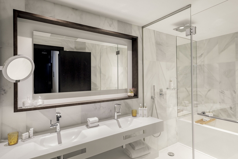 Bathroom 5, Hotel de Mar Gran Meliá - The Leading Hotels of the World, Baleares