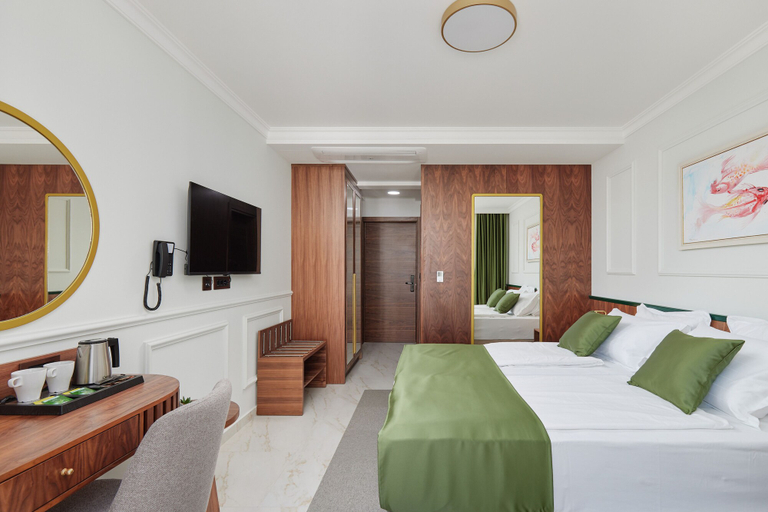 Bedroom 3, Hotel Diplomat