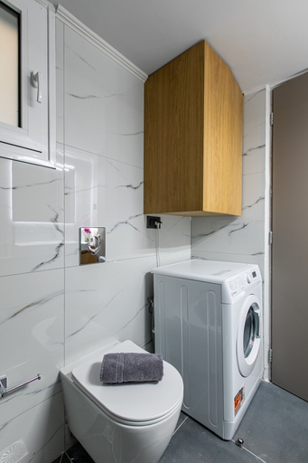 Bathroom 3, Neaira city apartment near the beach, Crete