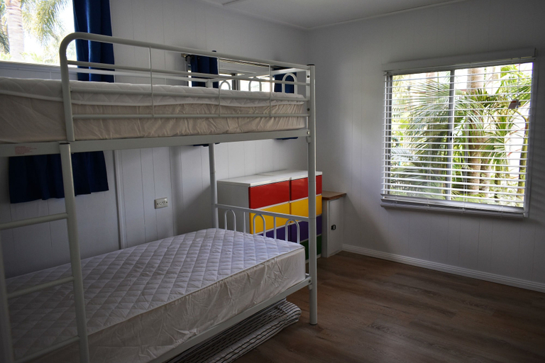 Bedroom 2, Sussex Palms Holiday Park, Shoalhaven - Pt B