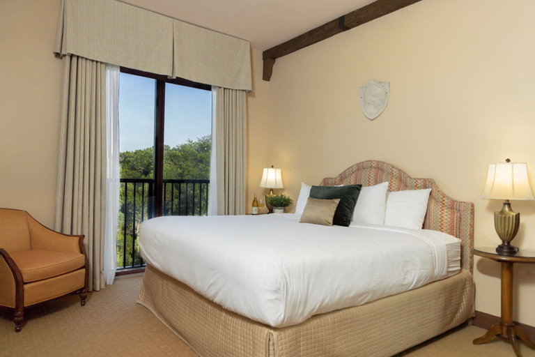 Bedroom 3, Hotel Viata, Travis