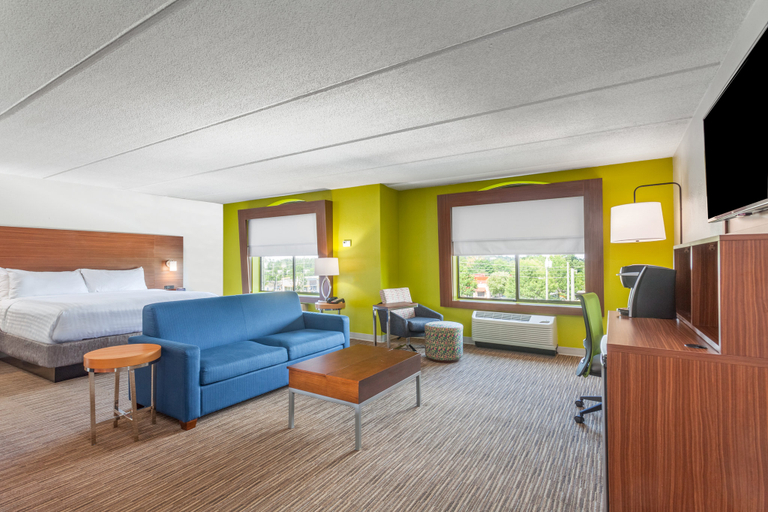 Bedroom 4, Holiday Inn Express & Suites AUGUSTA WEST - FORT GORDON by IHG, Columbia